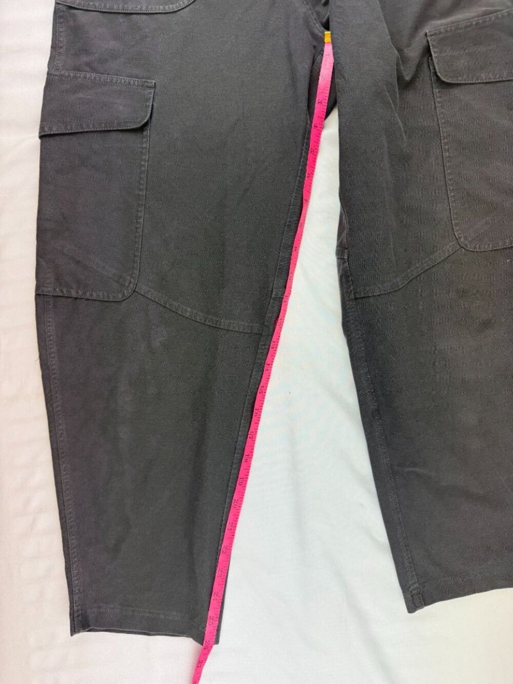 Lululemon Light Utilitech Cargo Pocket High-Rise Crop Size 27 in Graphite Grey - Picture 9 of 10
